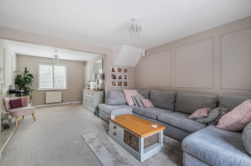 Property photo 2 of 22 1368989-16-68F206...