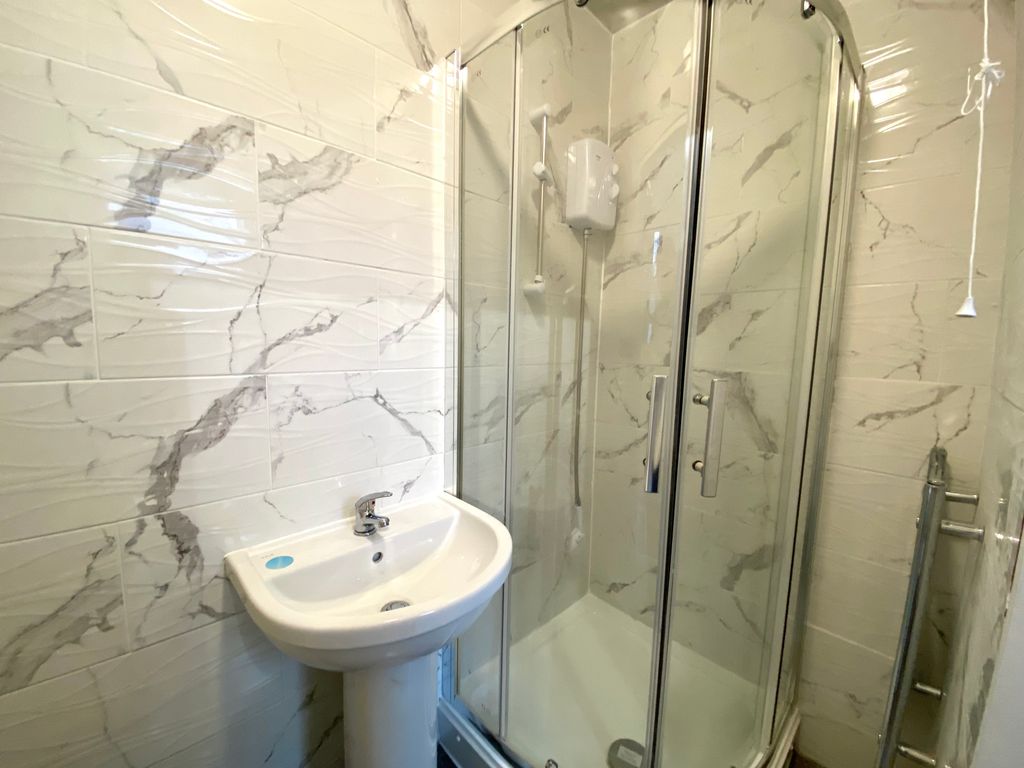 Property photo 3 of 3 Bathroom