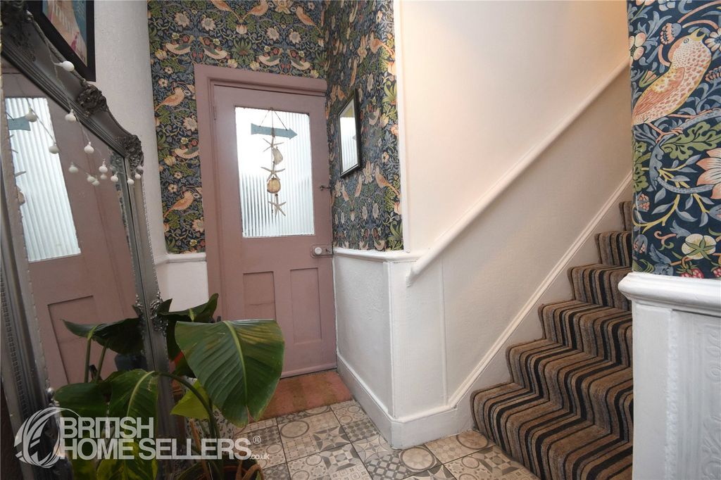 Property photo 2 of 19 Picture No. 04