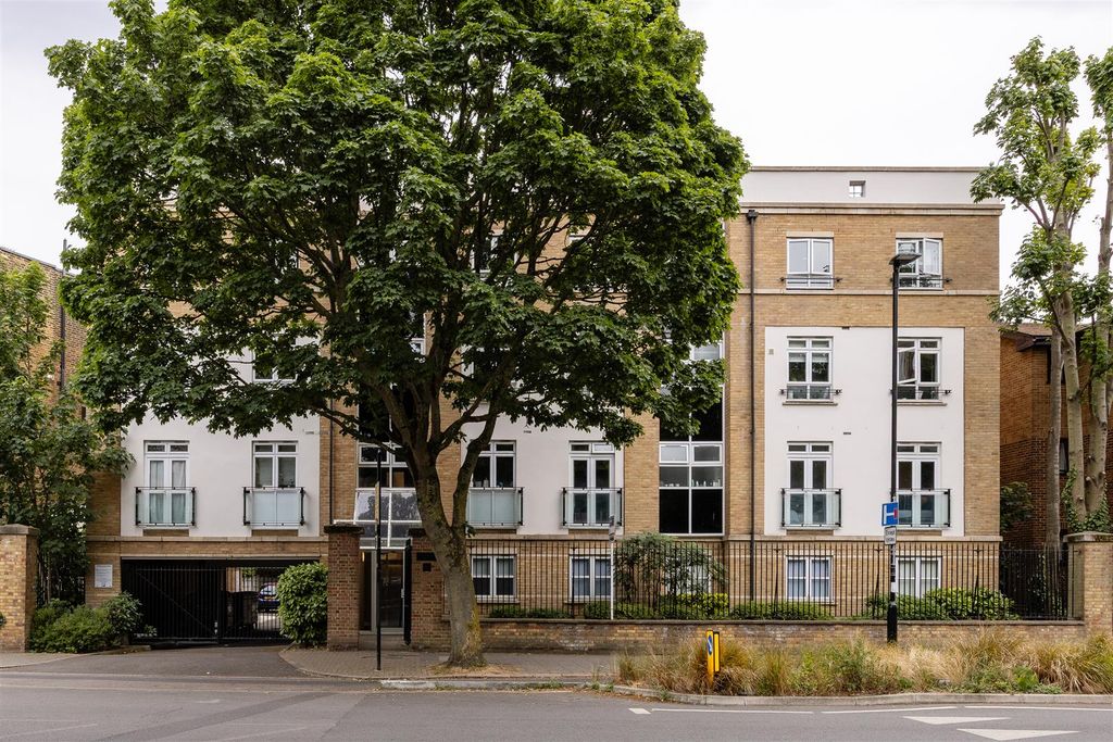 Property photo 1 of 27 Drayton Park, N1