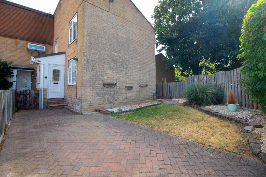 Property photo 1 of 27 Front