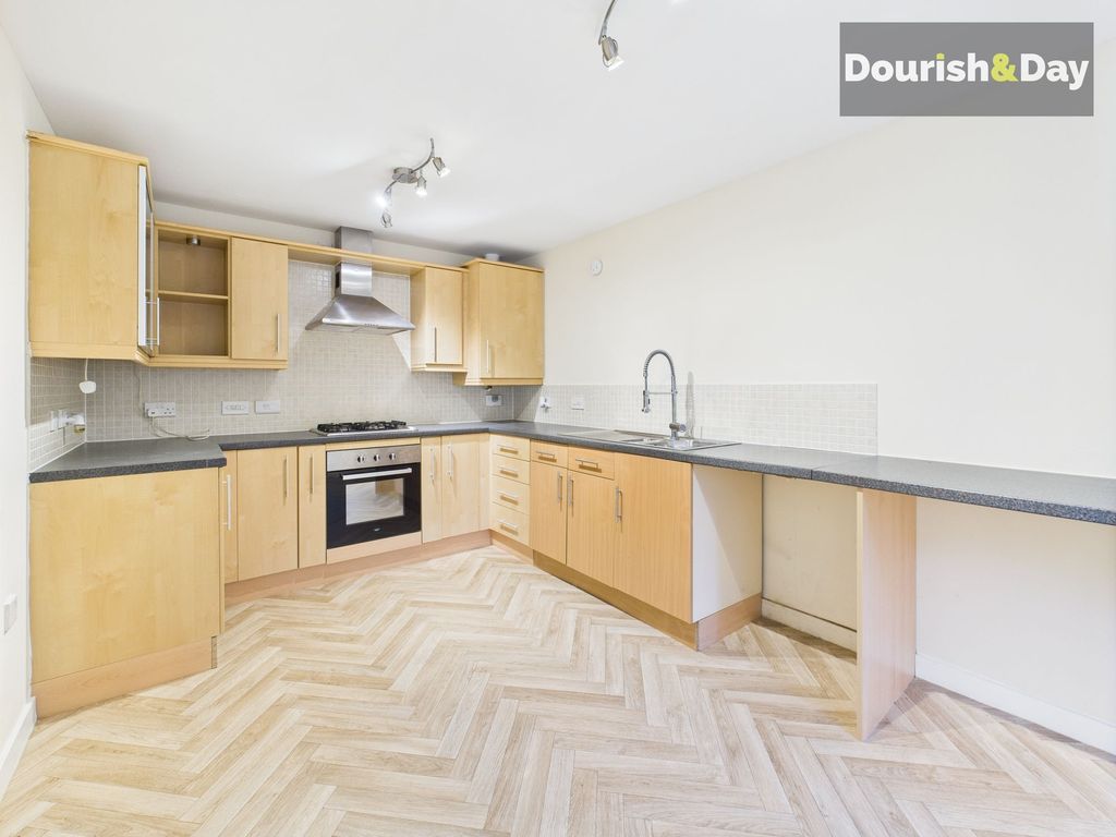 Property photo 3 of 17 Kitchen Diner