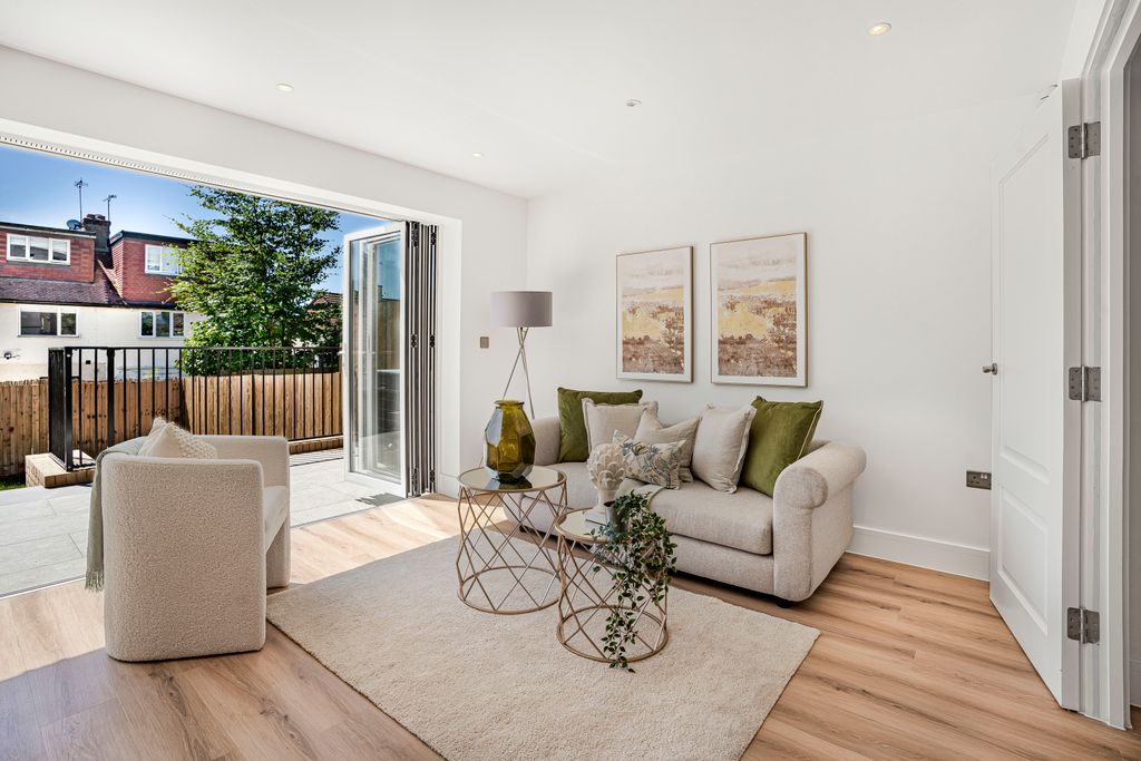 Property photo 1 of 20 Show Home