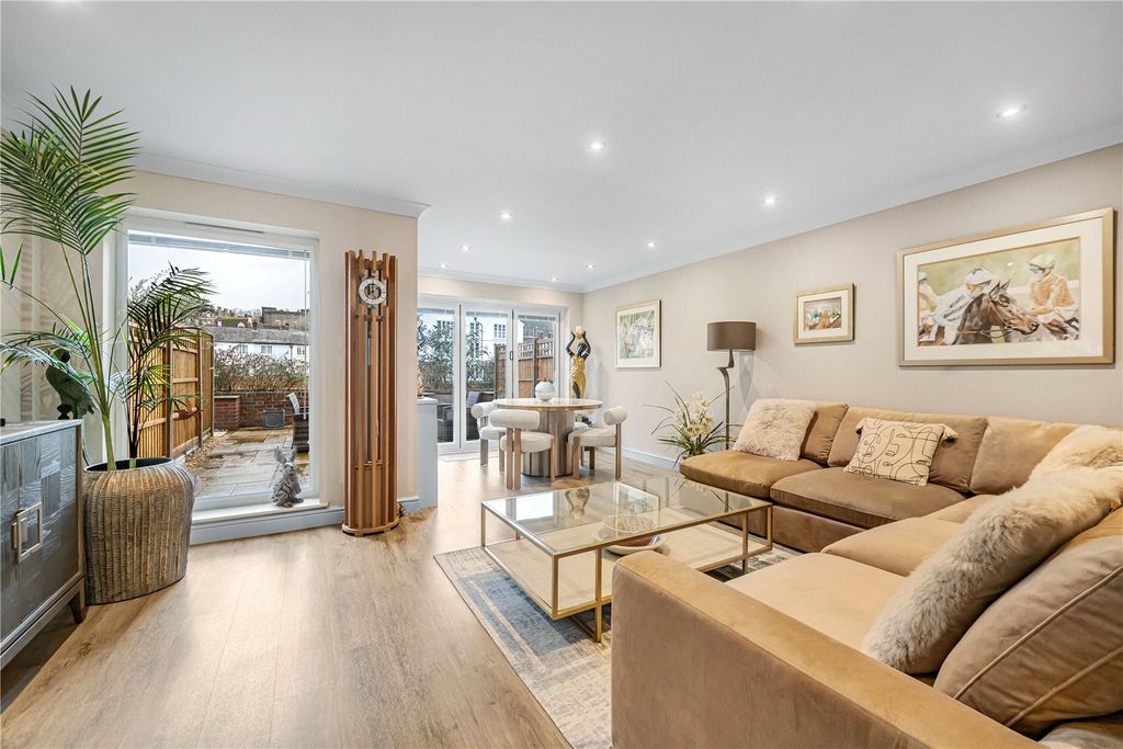 Property photo 3 of 12 Reception Room