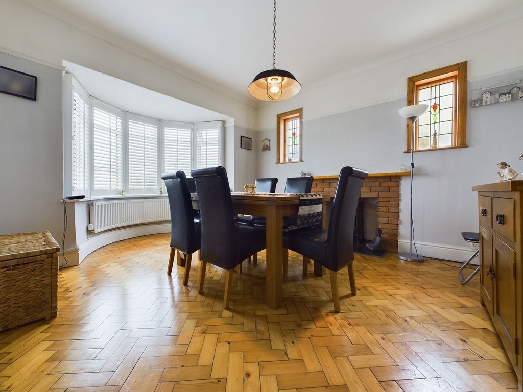 Property photo 3 of 17 Dining Room-Bedroom 4