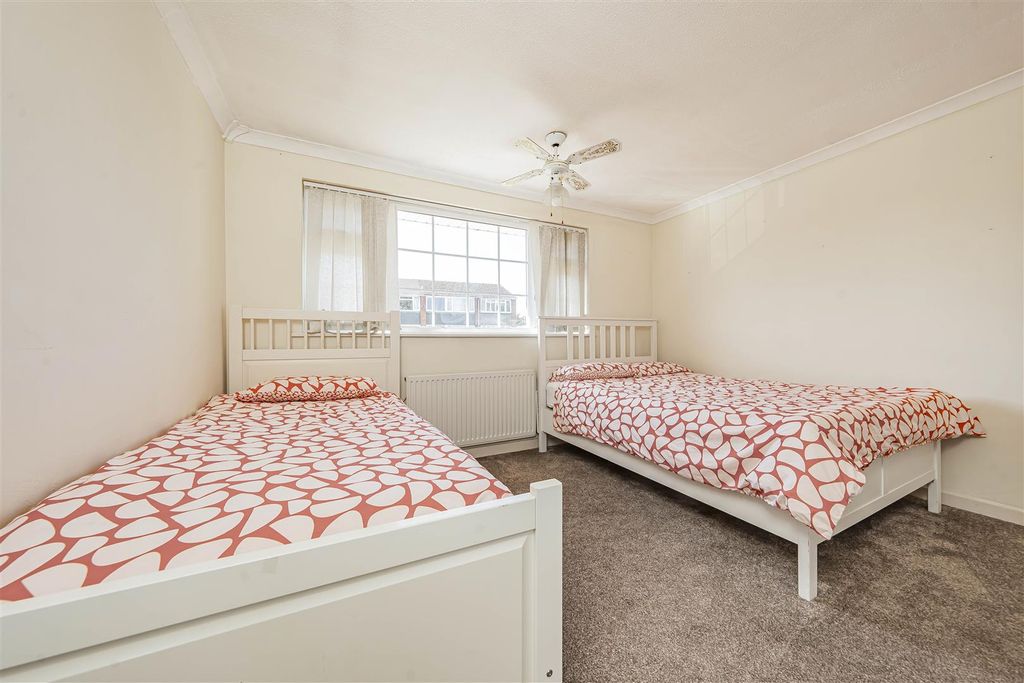 Property photo 2 of 14 Photo Oct 06 2025, 1 33 46 Pm.Jpg