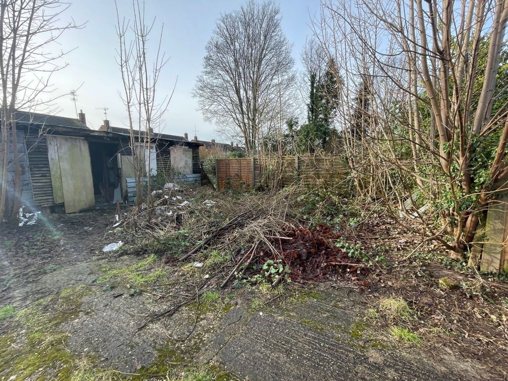 Property photo 3 of 13