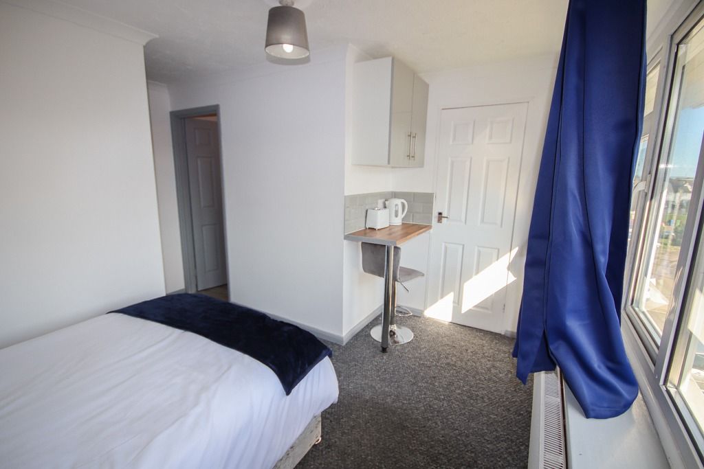 Property photo 2 of 3 Room