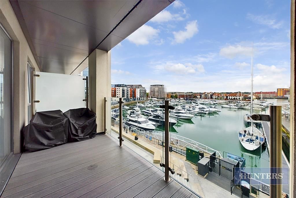 Property photo 1 of 18 Cam01635G0-Pr0316-Still014Dp.Jpg