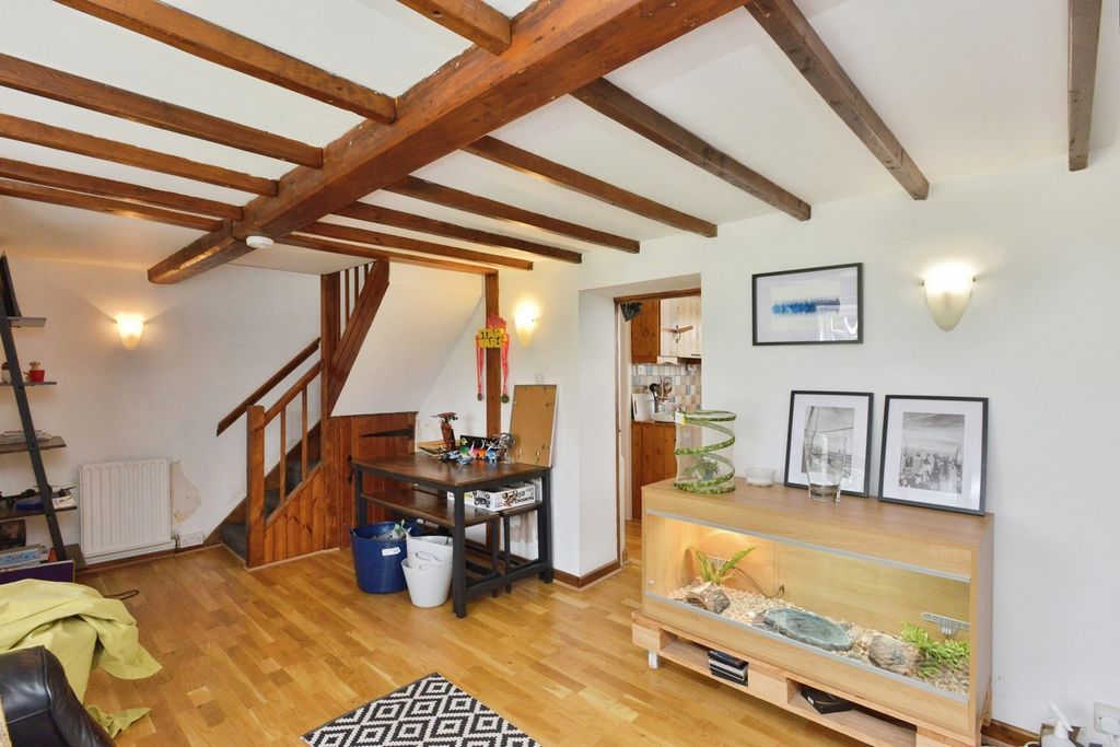 Property photo 2 of 19 Pbox-Img.Jpg