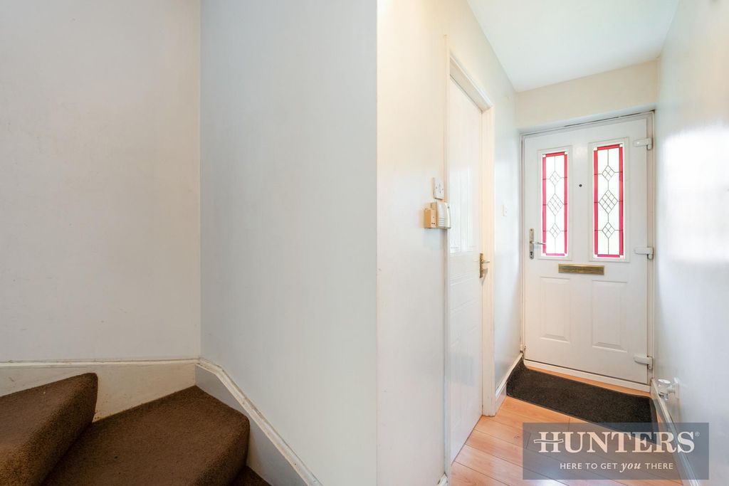 Property photo 3 of 11 Hambleton Close 20 (1).Jpg