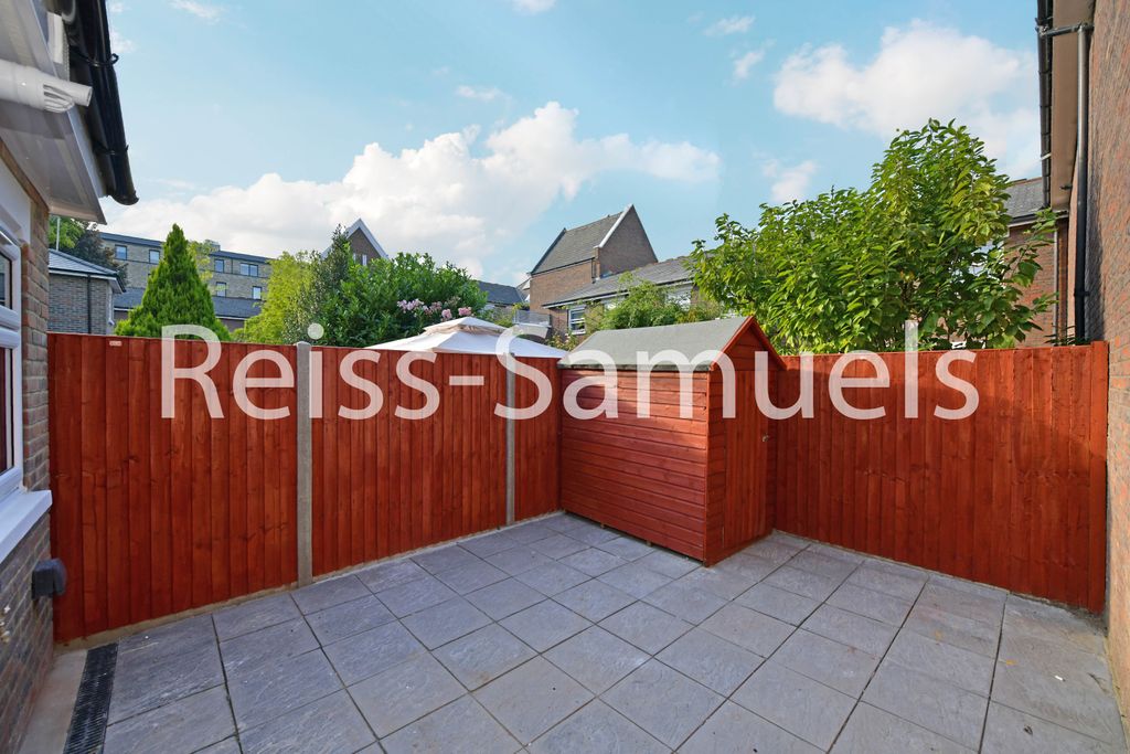 Property photo 3 of 38