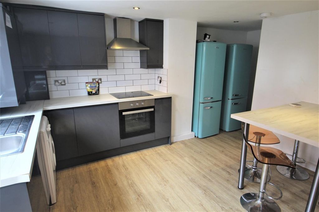 Property photo 3 of 13 Img_2387.Jpg