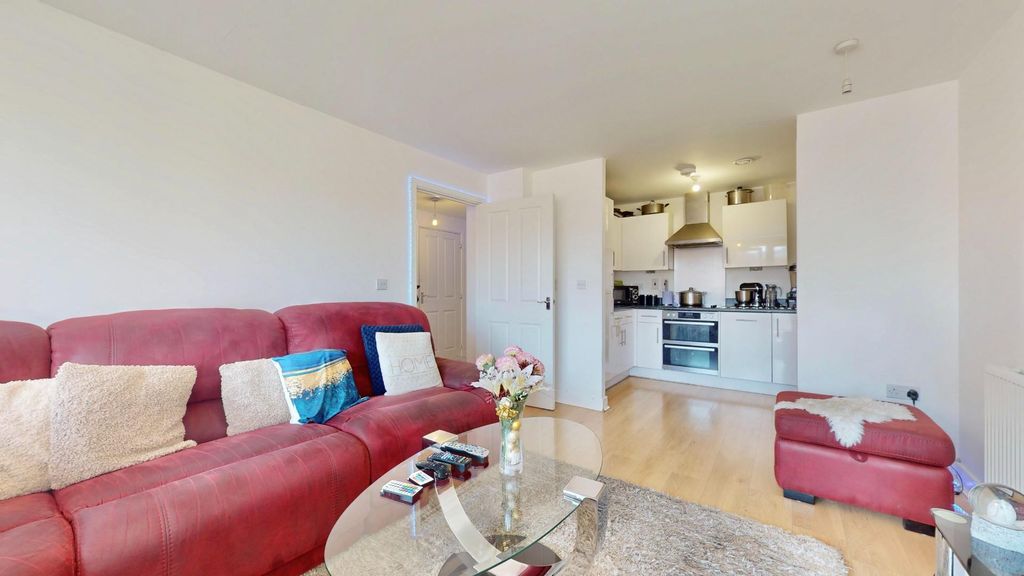 Property photo 3 of 13 108-Brunel-House-10012025_030512.Jpeg