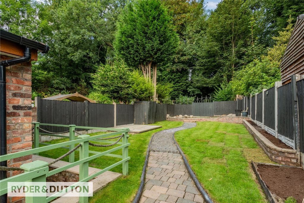 Property photo 3 of 34 Picture No. 31