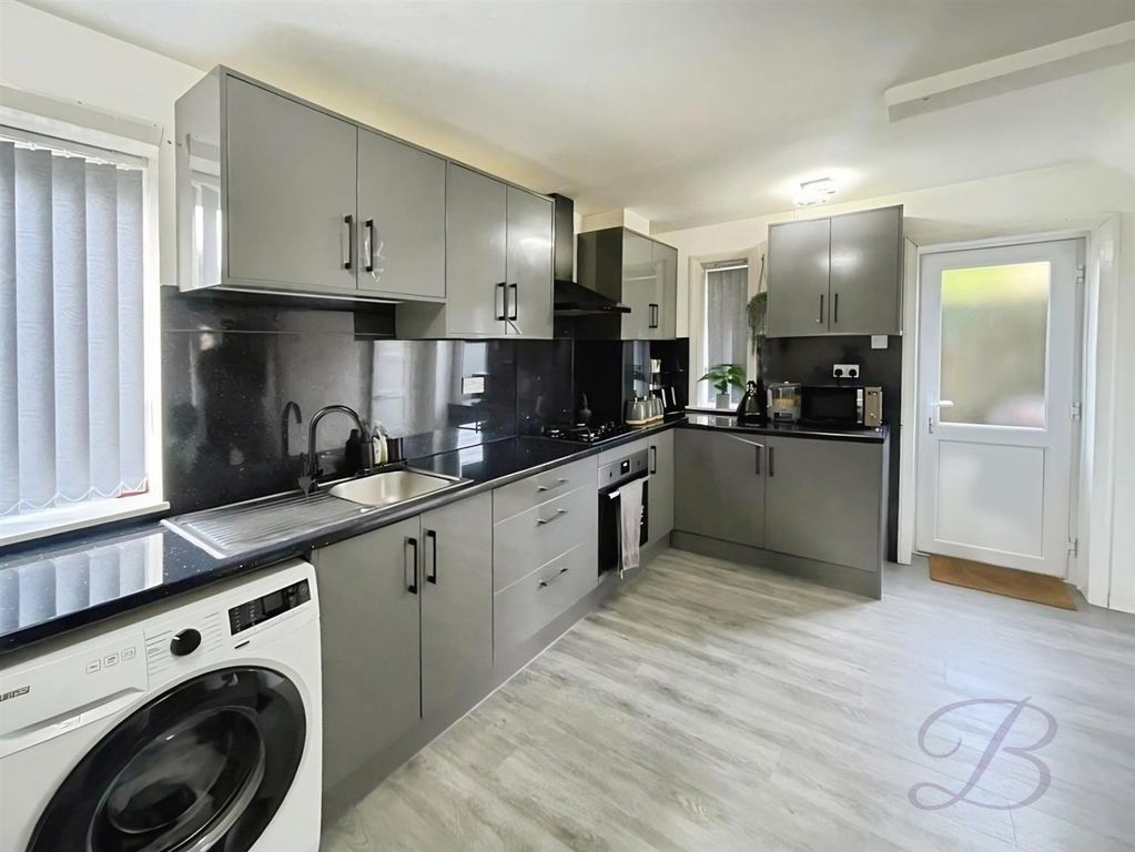 Property photo 3 of 30 565B6338-Fsvd0Lccbkaxe14Lkpyt5Q.Jpg