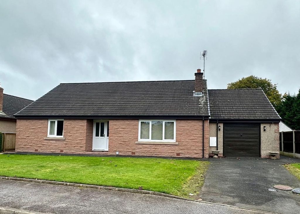 Property photo 1 of 16 External