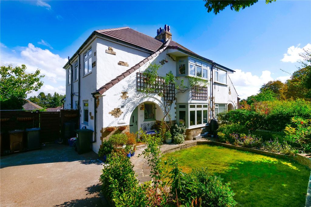 Property photo 1 of 31 Picture No. 02