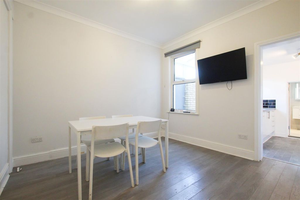 Property photo 3 of 13 Img_9632.Jpg