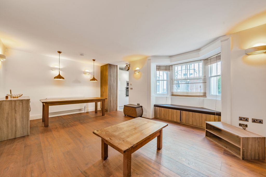 Property photo 2 of 8 1026228 (1)