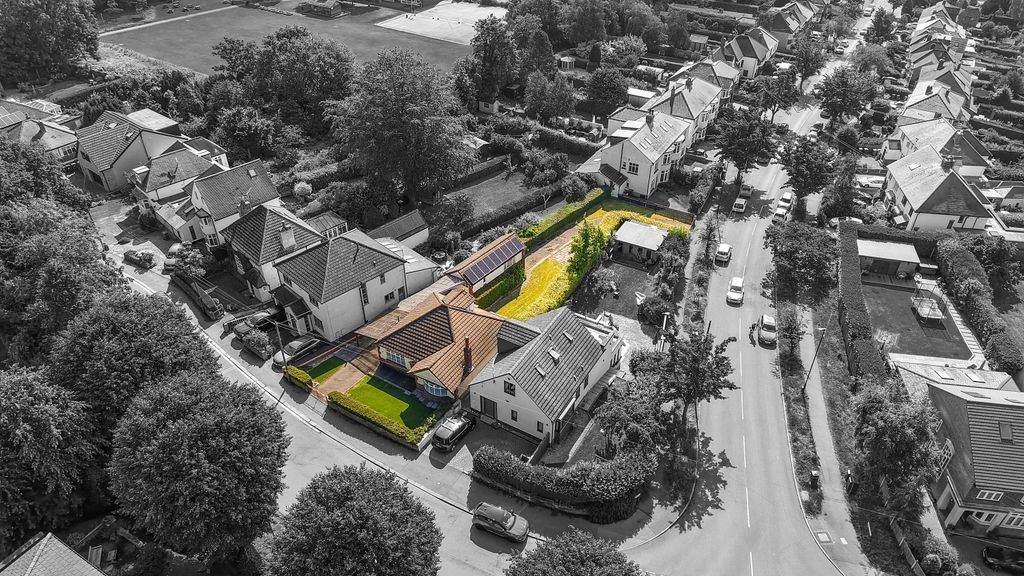 Property photo 3 of 31 Drone Shot
