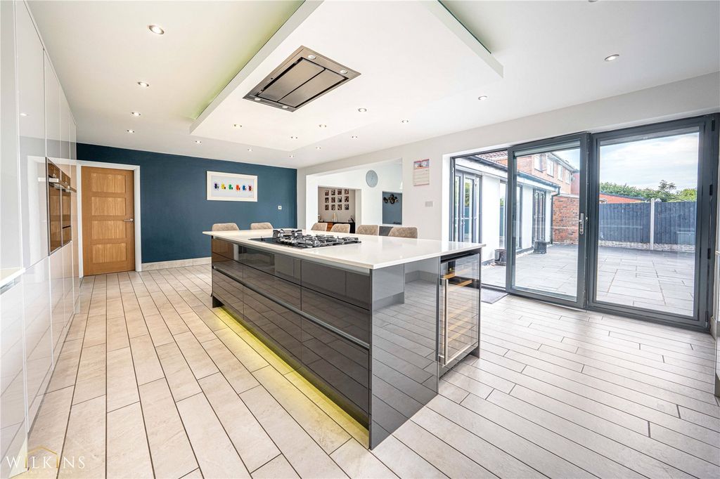 Property photo 3 of 48 Picture No. 40