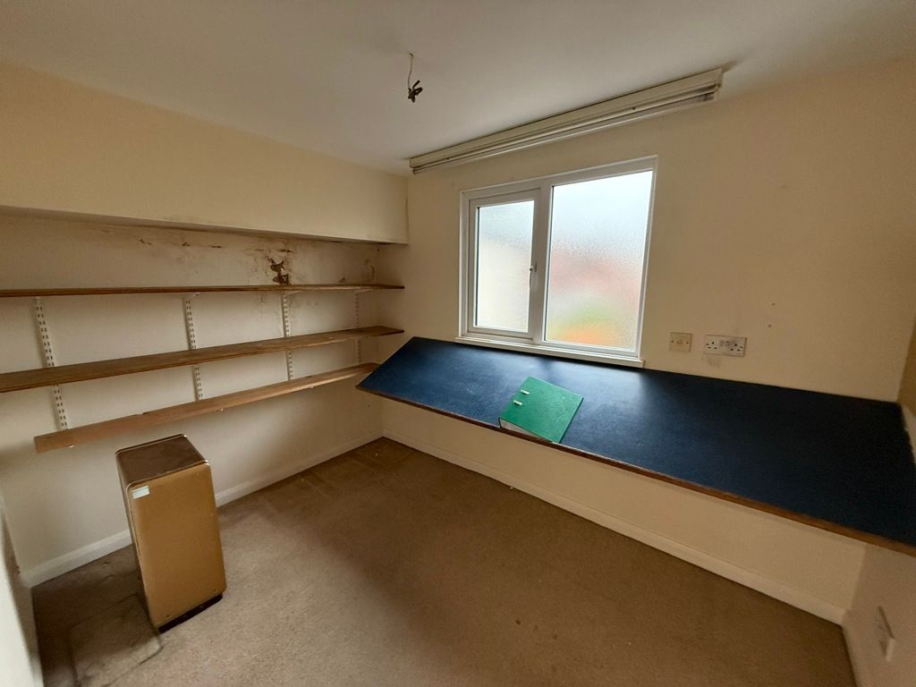 Property photo 3 of 7 Photo 1