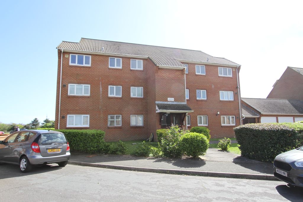 Property photo 3 of 12