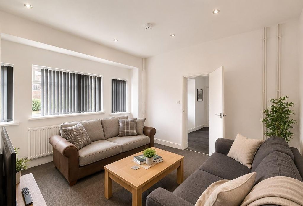 Property photo 3 of 13 Princes Road11.Jpg