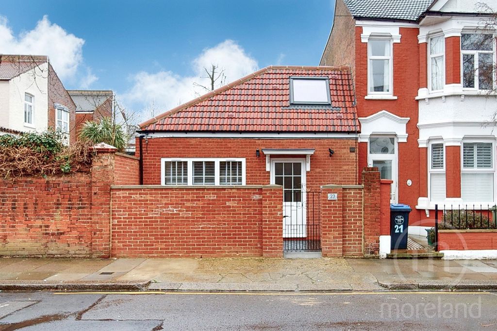 Property photo 1 of 8 4544300