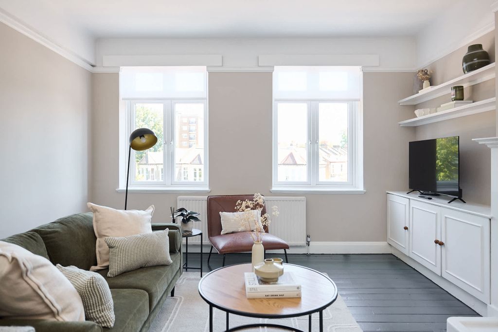 Property photo 1 of 7 Xlyz0Gwcazdbjton71Yh.Jpg