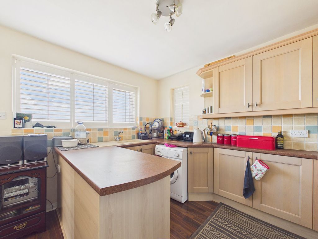 Additional image 5 of 2 bed flat for saleThe Parade, Folkestone, Kent CT20