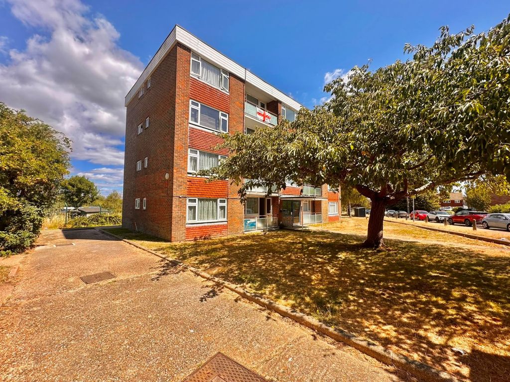 Property photo 1 of 12