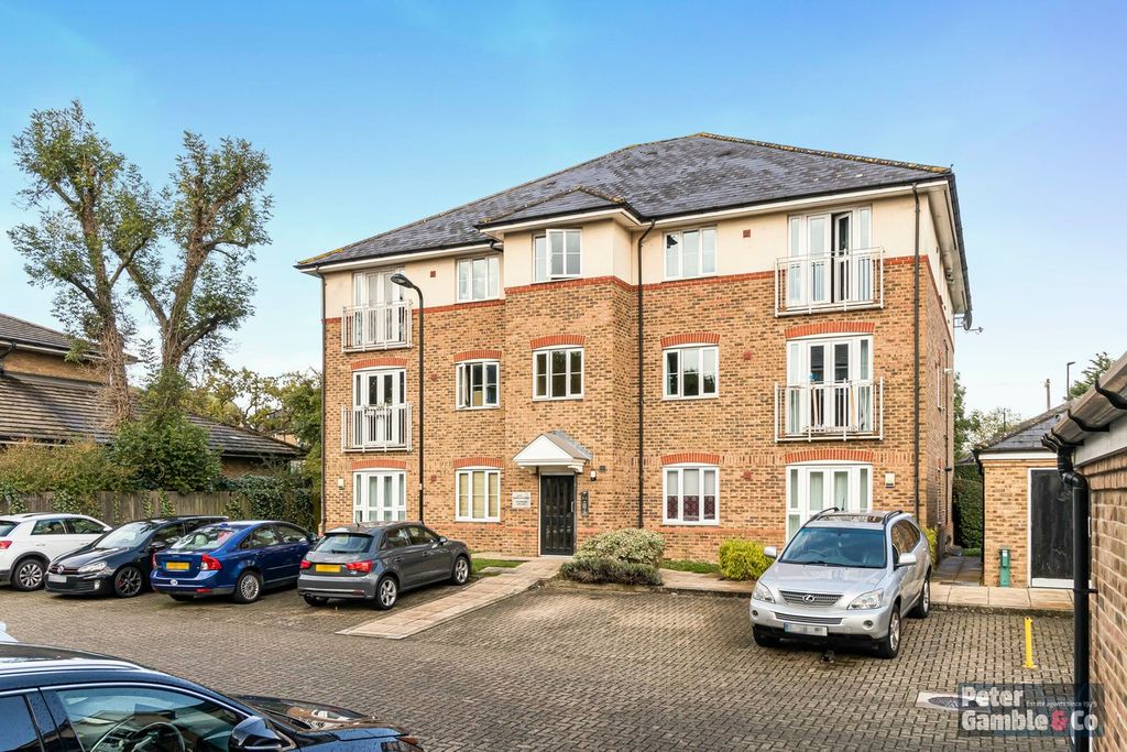 Property photo 1 of 11