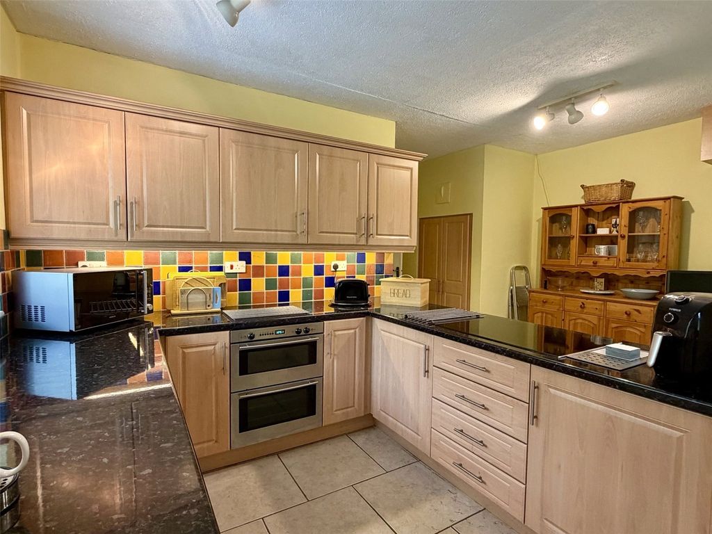 Property photo 3 of 20 Picture No. 29