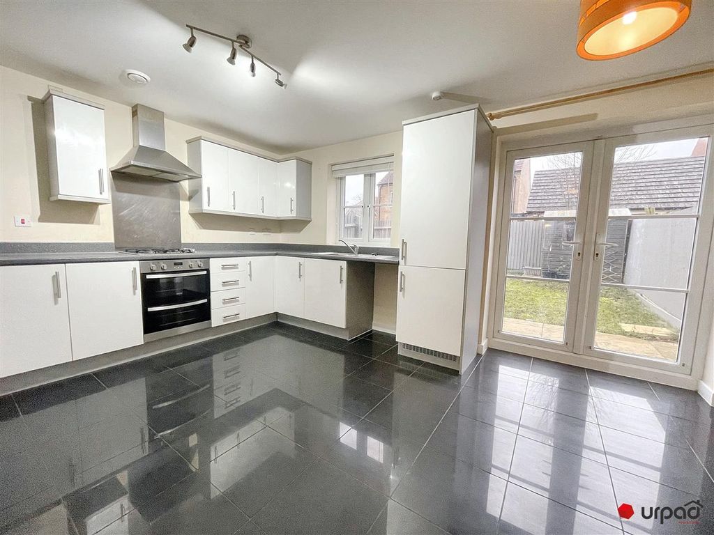 Property photo 2 of 17 Kitchen