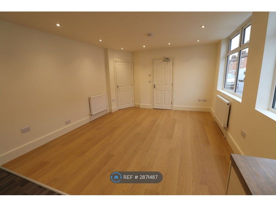 Property photo 2 of 9 Living Area