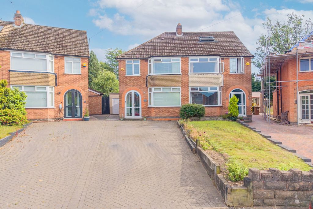 Property photo 1 of 30