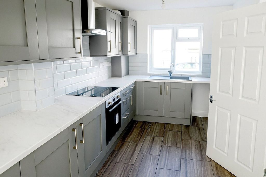 Property photo 2 of 6 Picture No. 04