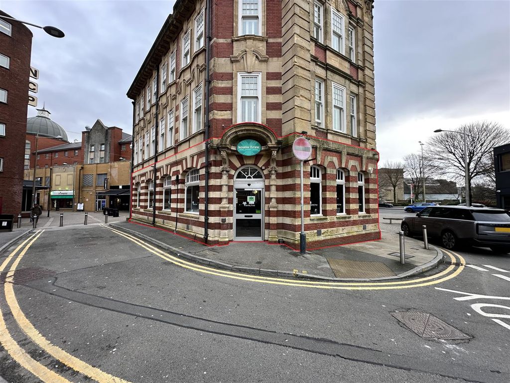 Property photo 1 of 17 York Chambers.Jpg