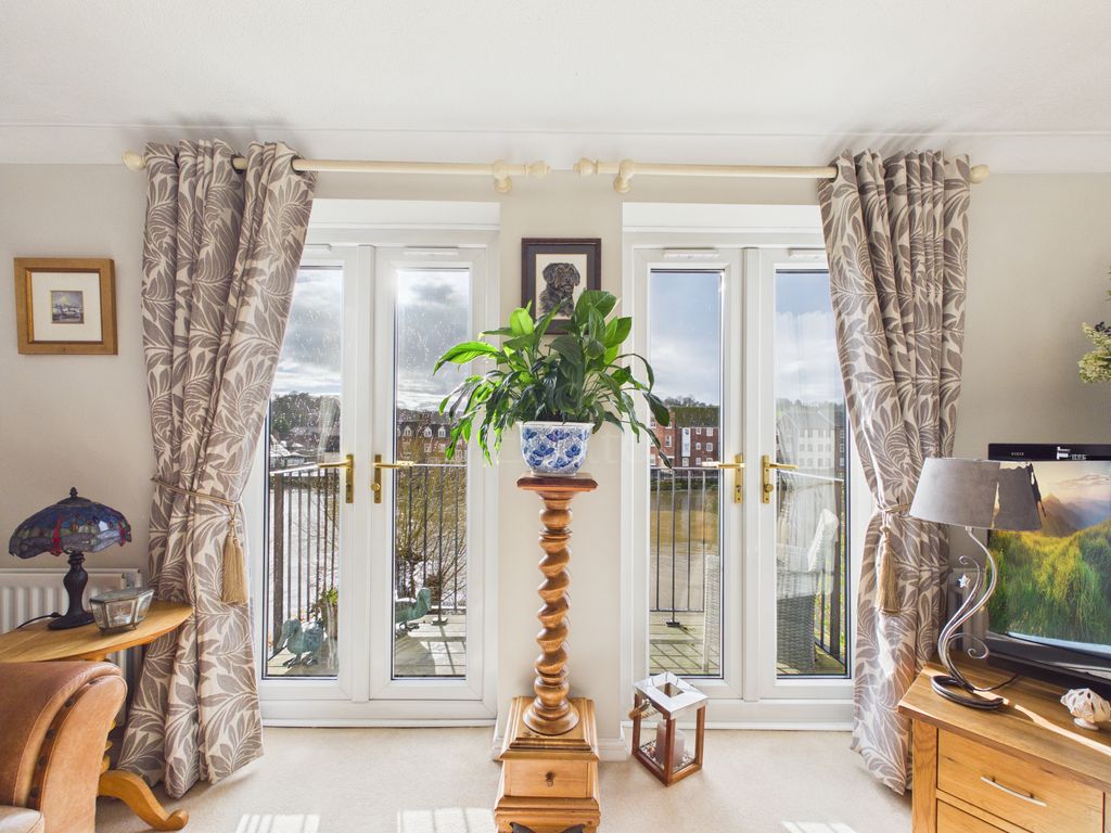 Property photo 3 of 31