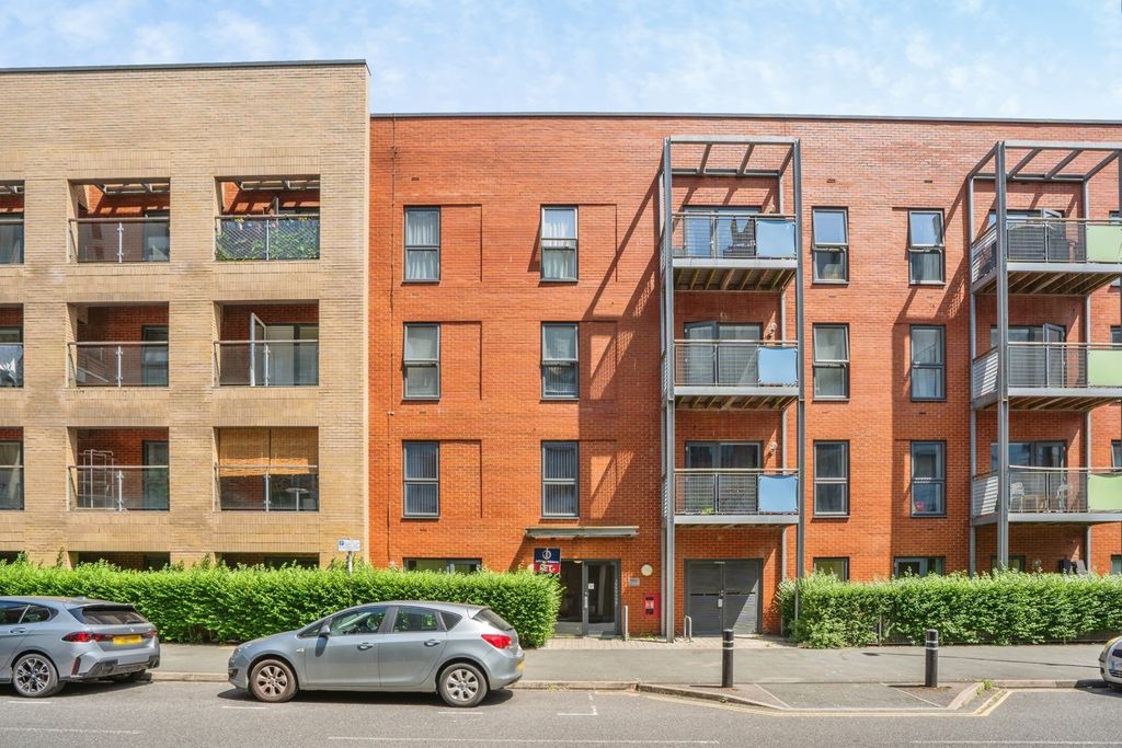 Property photo 1 of 21 Pbox-Img.Jpg