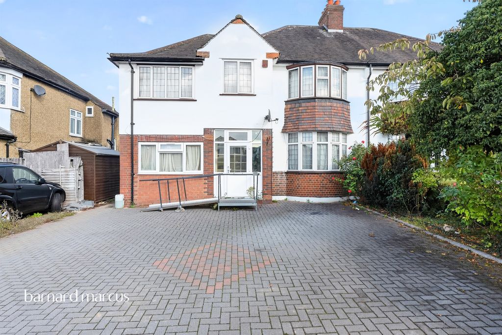 Property photo 1 of 3