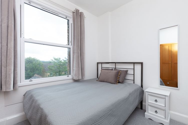 Property photo 3 of 8 227749