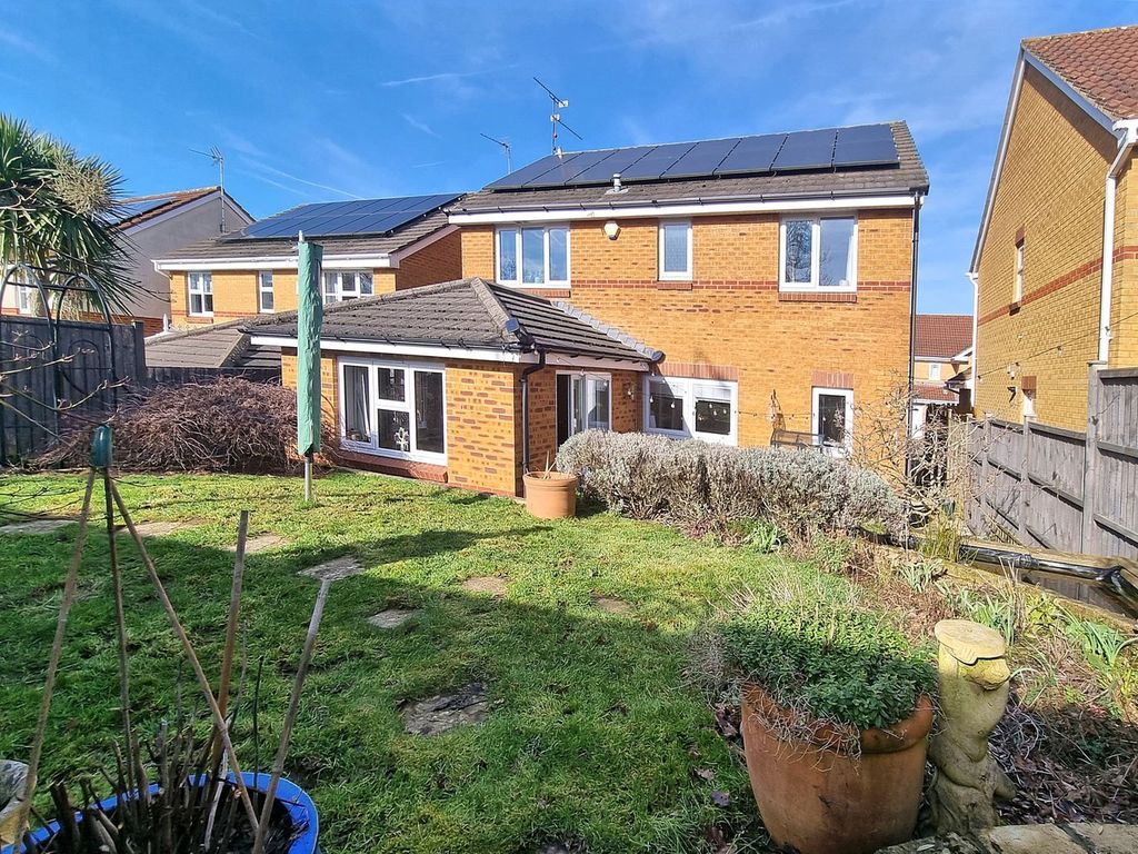 Property photo 2 of 21