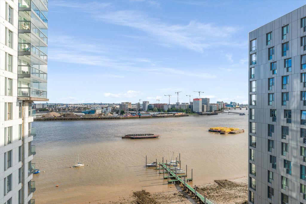 Property photo 3 of 10 Image