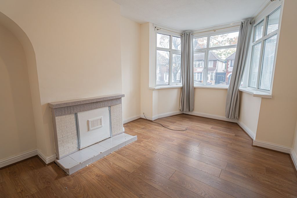 Property photo 2 of 12 20251009-Dsc0686120251009