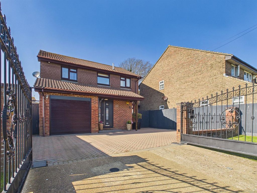 Property photo 2 of 33