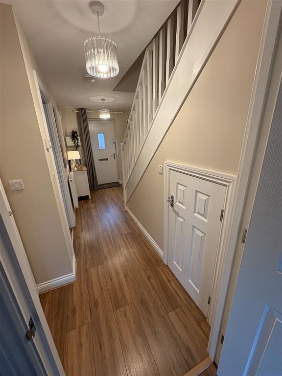Property photo 3 of 14 Hallway.Jpeg