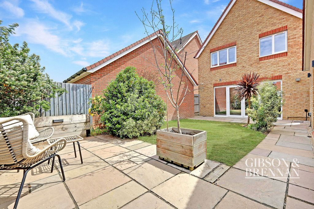 Property photo 3 of 17